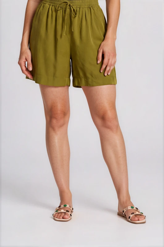 Shorts με Τσέπες και Λάστιχο