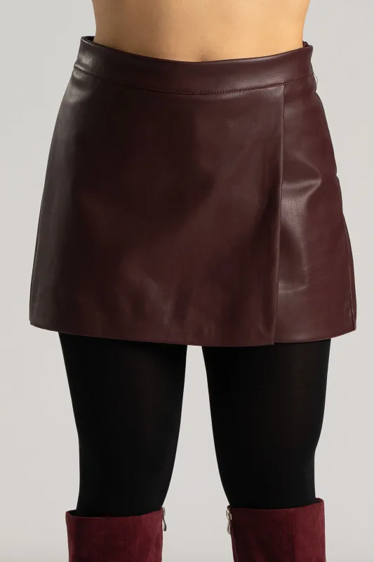 Skorts Δερματίνη