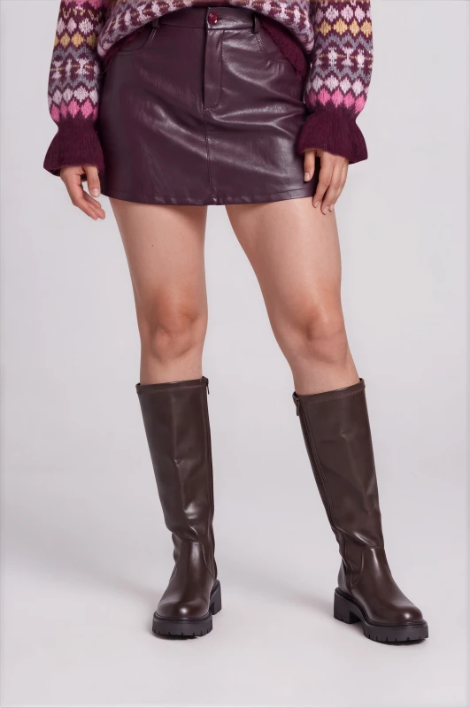 Skorts Δερματίνη