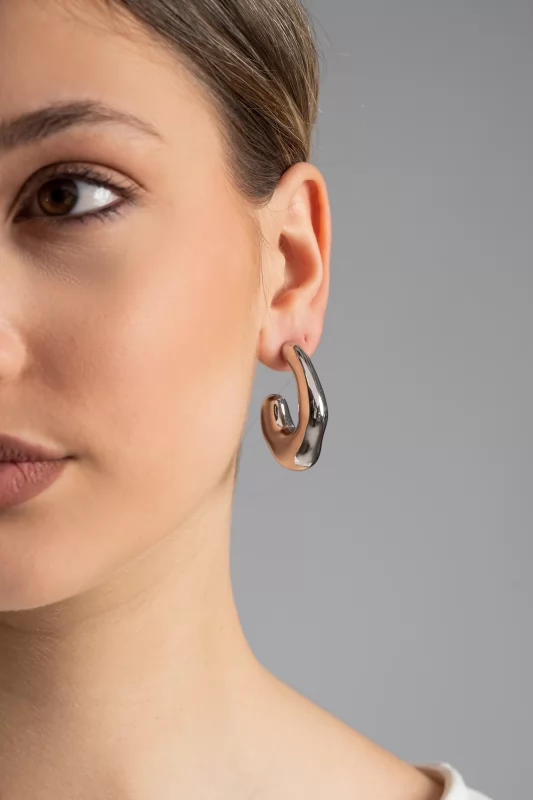 Earrings Curved Embossed