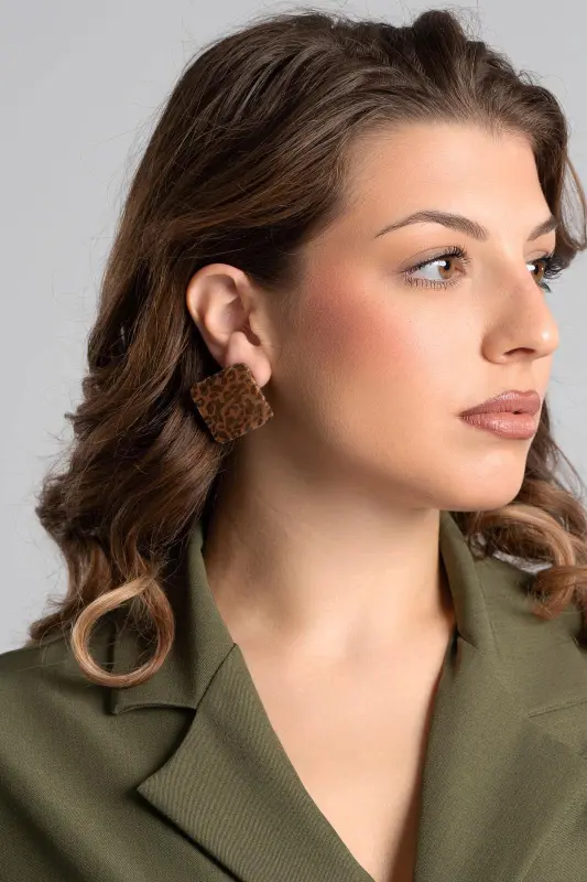 Earrings Square 