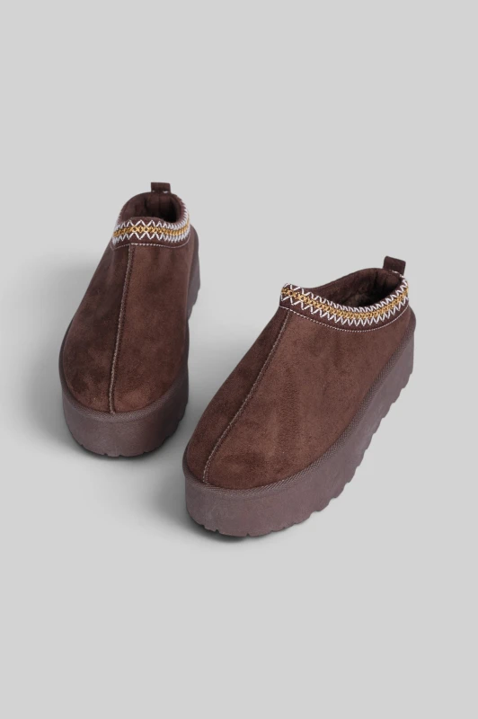Slipper Closed-Toe Suede 