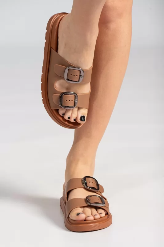 Slippers Διπλή Αγκράφα