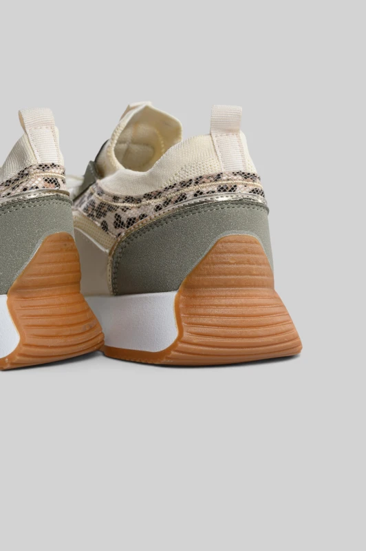 Sneaker Mesh Υφή Leopard Λεπτομέρειες