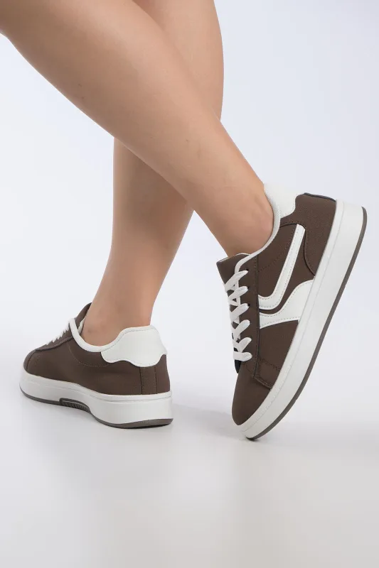 Casual Two-Tone Leatherette Sneakers 