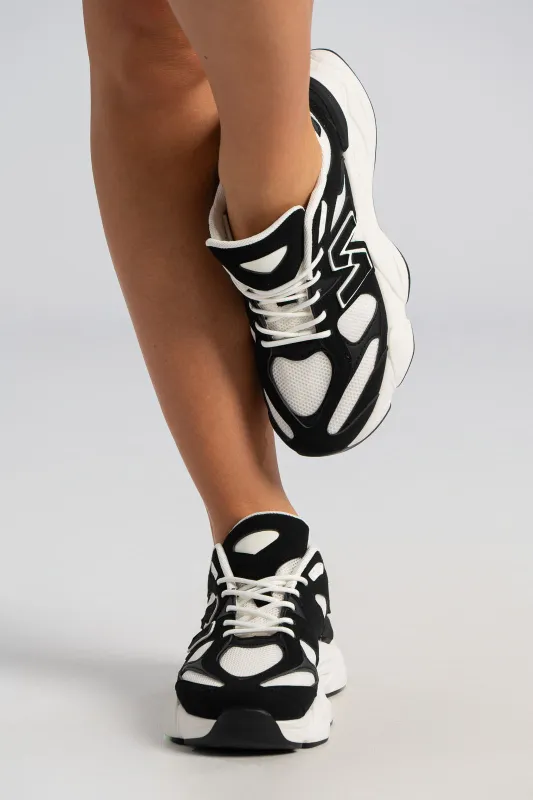 Sneakers Δίπατα Λογότυπο