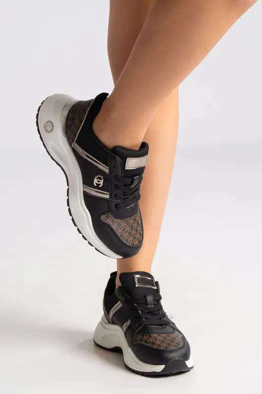 Sneakers Fabric with Leatherette Details