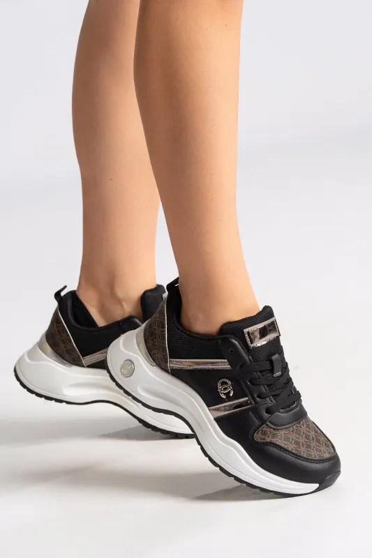 Sneakers Fabric with Leatherette Details