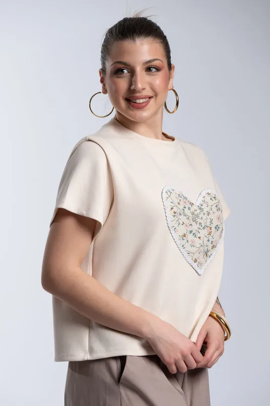 T-shirt  Romantic Heart Detail