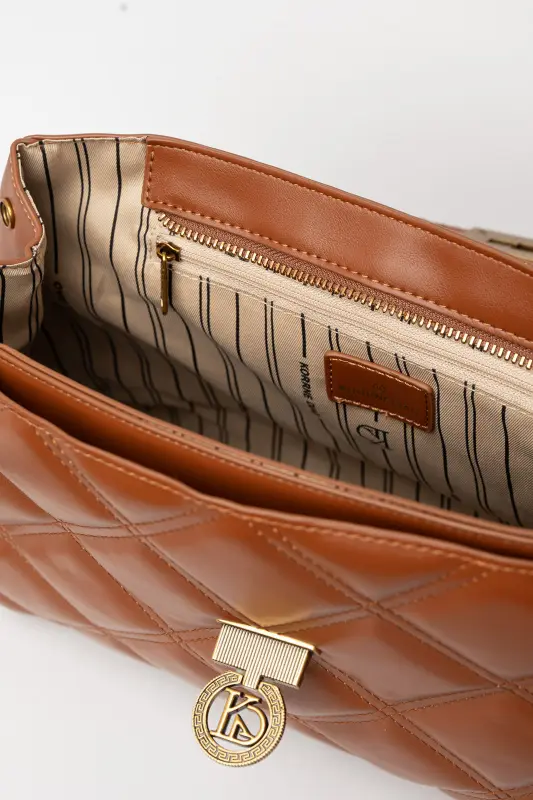 Bag Crossbody Quilted Details
