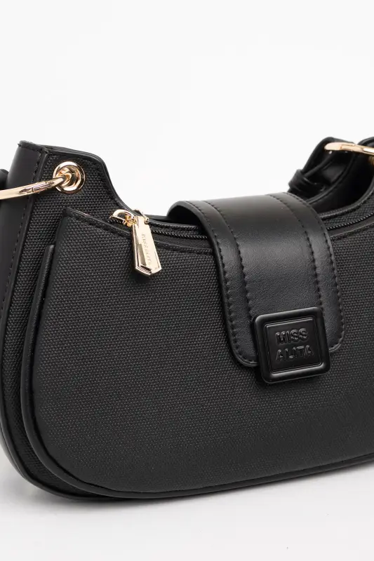 Τσάντα Hobo Δερματίνη Λεπτομέρειες