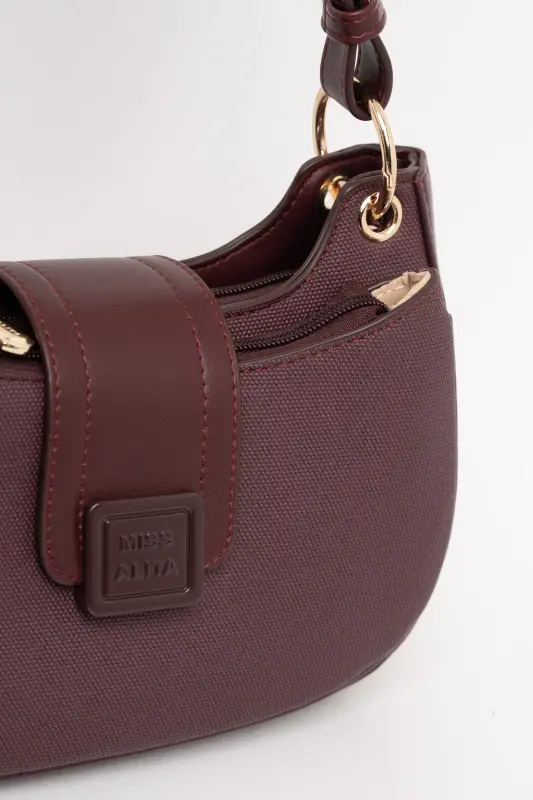 Τσάντα Hobo Δερματίνη Λεπτομέρειες