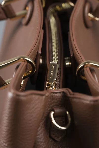 Τσάντα Medium Handbag Chocolate