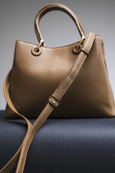 Τσάντα Medium Handbag Μόκα