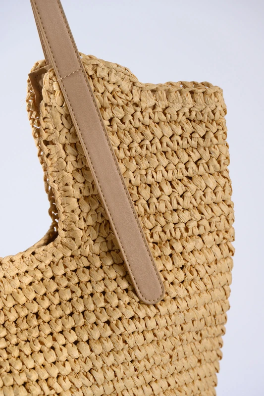 Oversized Raffia Bag 