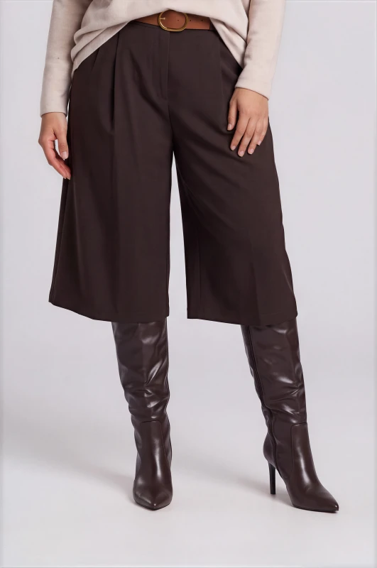 Bermuda with Suede Belt