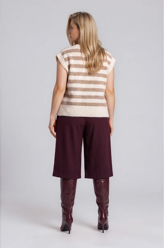 Bermuda with Suede Belt