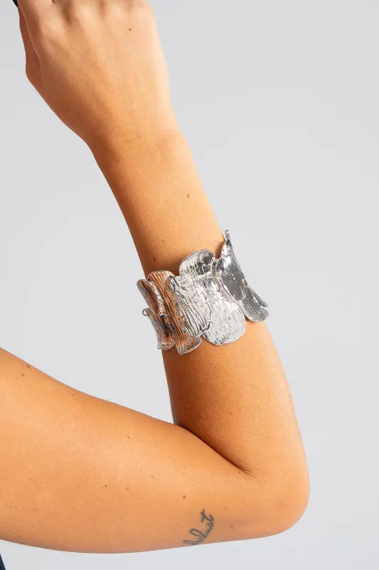 Bracelet Embossed Design Petals