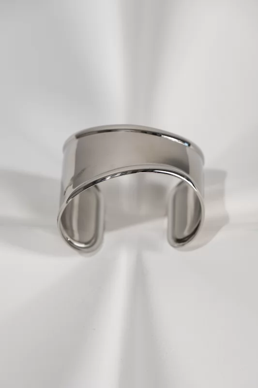 Handcuff Curve
